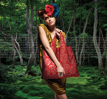 Melyiket válasszam? Bevásárlás trendi környezetbarát szatyrokkal